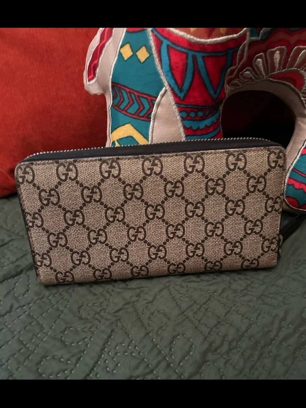Gucci Beige GG Supreme Wallet with Red and Black Snake Motif - Picture 11 of 12